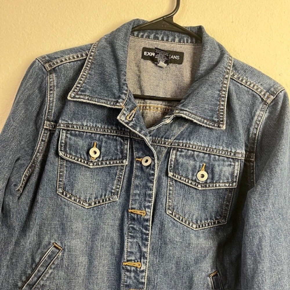 Express Large Denim‎ Jacket Button Down Medium Wa… - image 6
